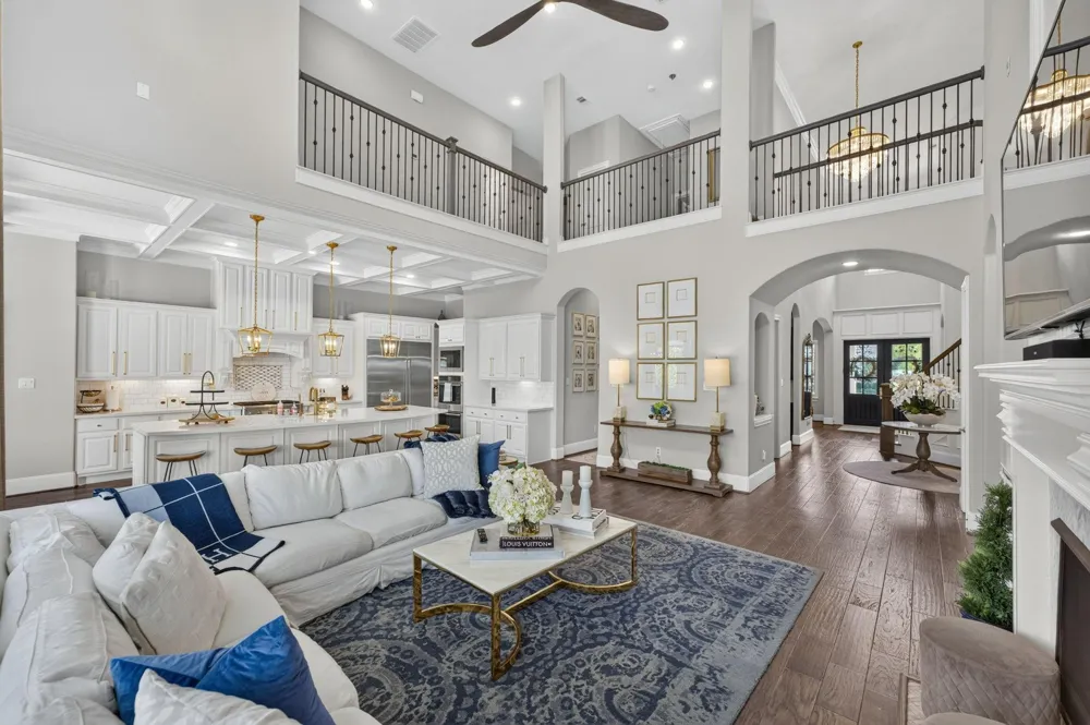 202 S Thatcher Bend Circle The Woodlands, TX 77389