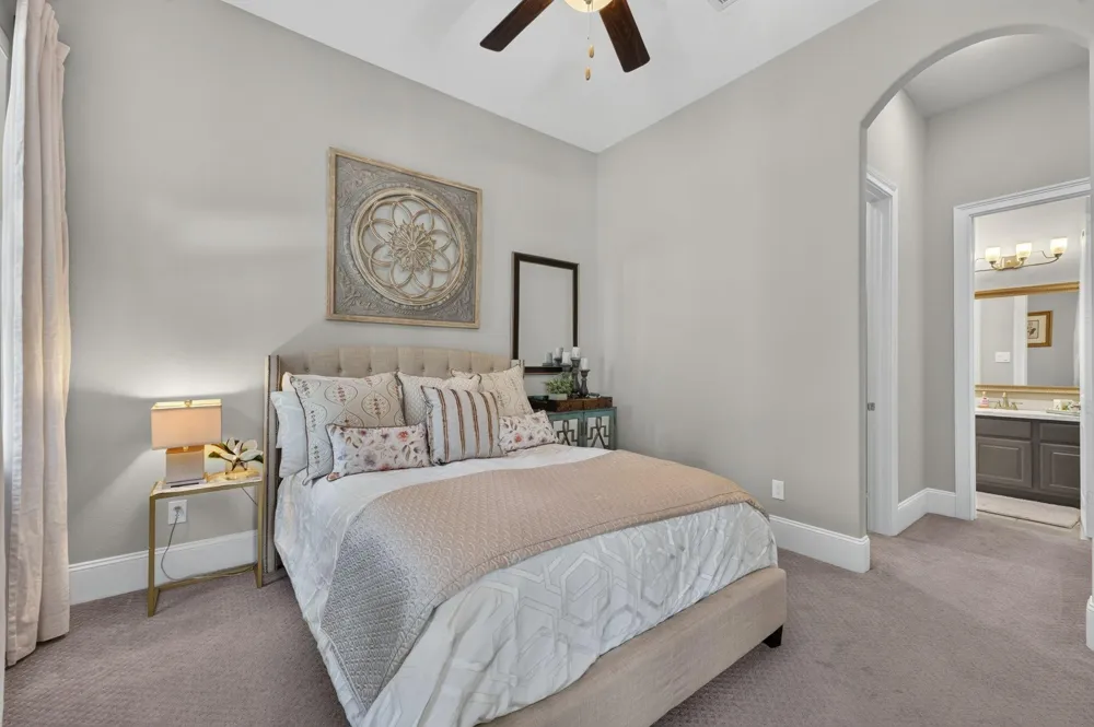 202 S Thatcher Bend Circle The Woodlands, TX 77389