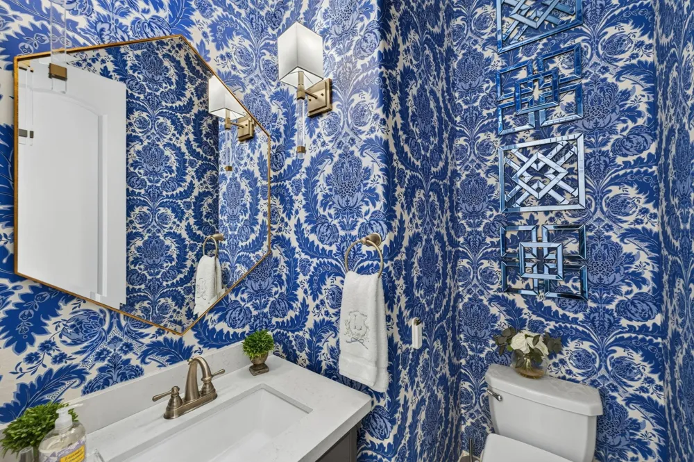 202 S Thatcher Bend Circle The Woodlands, TX 77389