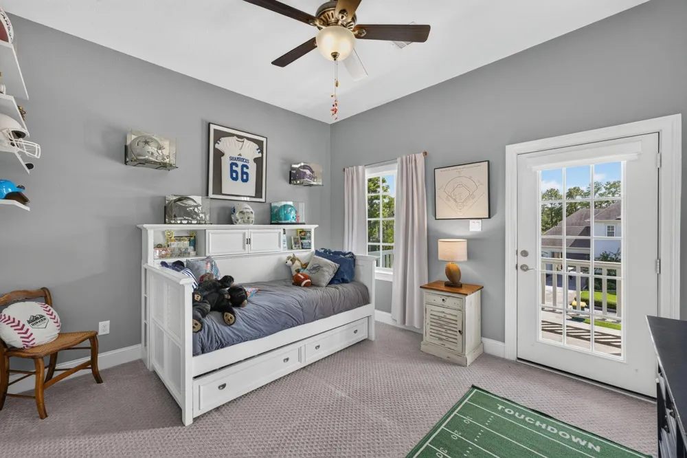 202 S Thatcher Bend Circle The Woodlands, TX 77389