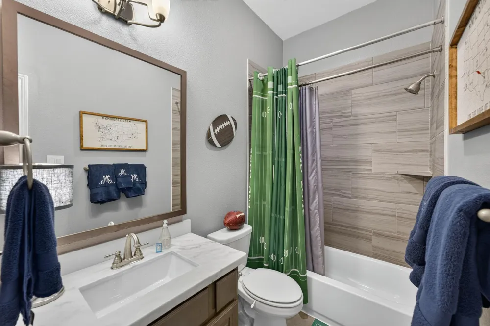 202 S Thatcher Bend Circle The Woodlands, TX 77389