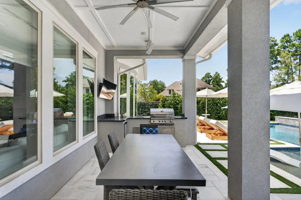 202 S Thatcher Bend Circle The Woodlands, TX 77389