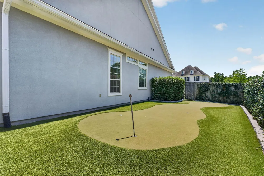 202 S Thatcher Bend Circle The Woodlands, TX 77389