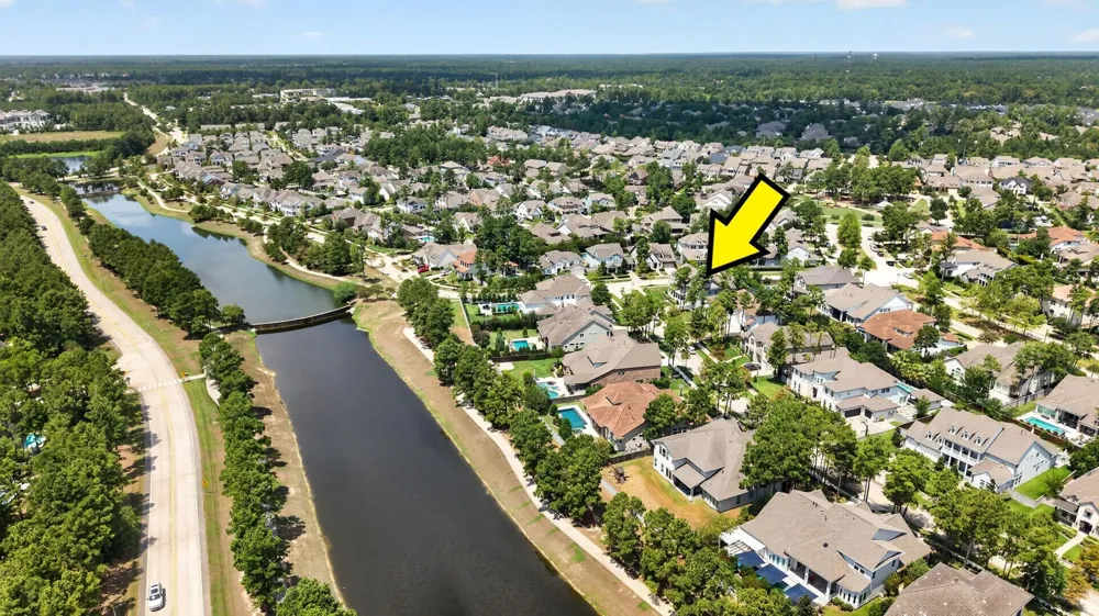 202 S Thatcher Bend Circle The Woodlands, TX 77389