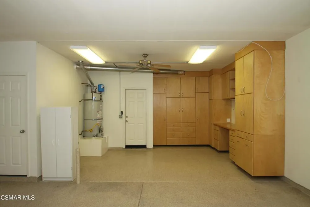236 Via Antonio Newbury Park, CA 91320