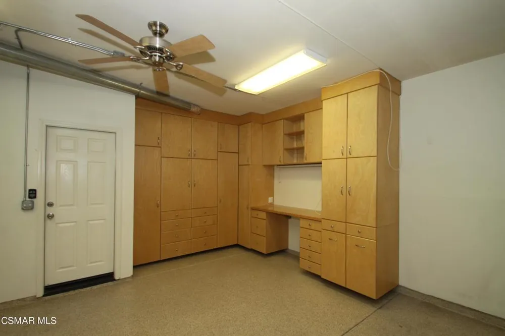 236 Via Antonio Newbury Park, CA 91320