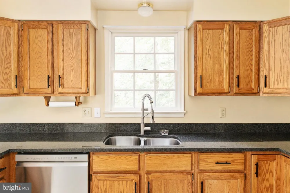 14377 FARMER DRIVE Woodford, VA 22580