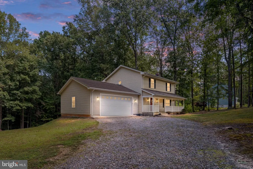 14377 FARMER DRIVE Woodford, VA 22580
