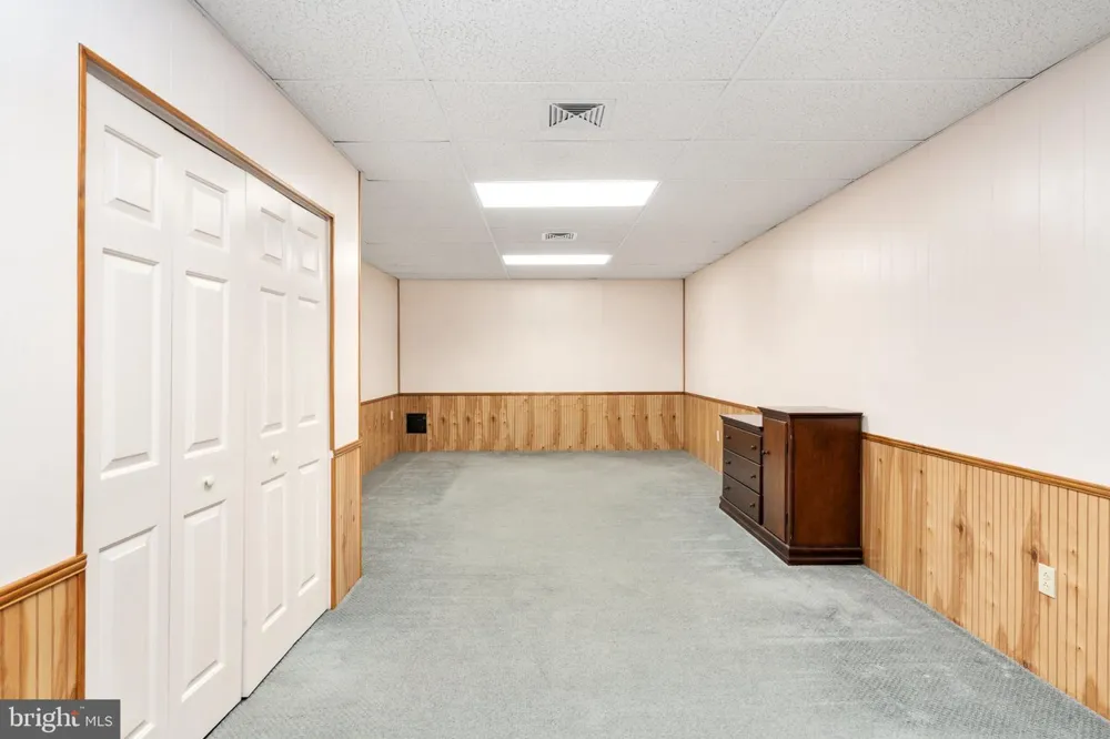 14377 FARMER DRIVE Woodford, VA 22580