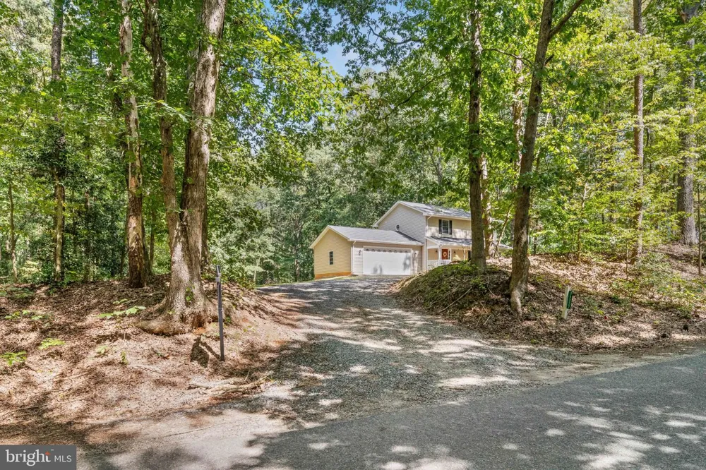 14377 FARMER DRIVE Woodford, VA 22580