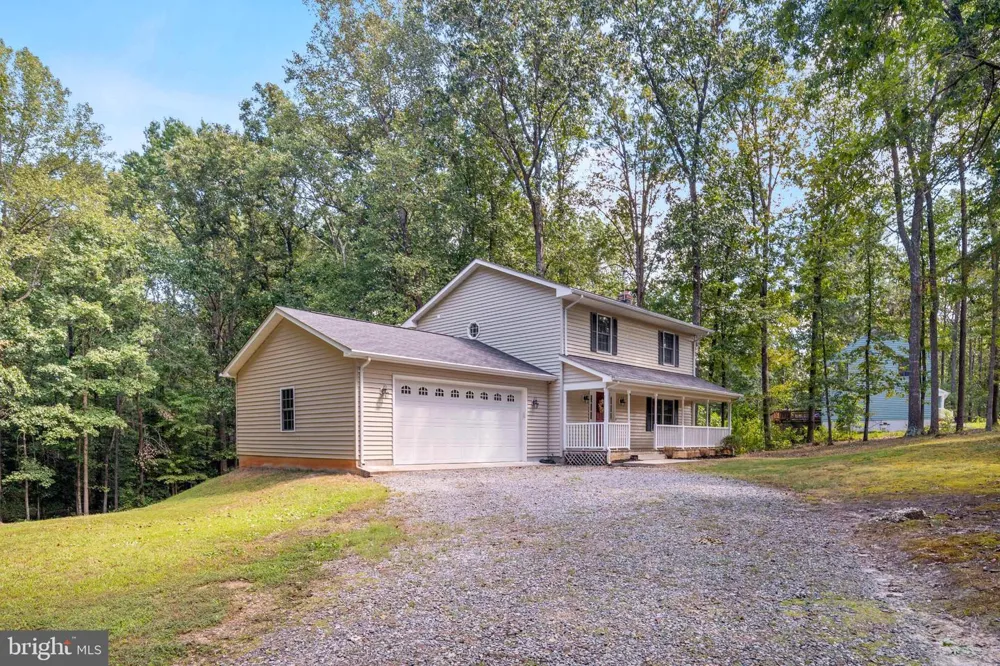 14377 FARMER DRIVE Woodford, VA 22580