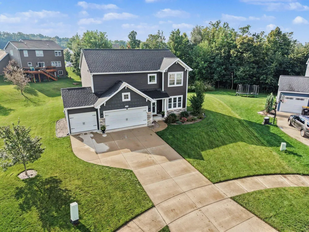 8866 Cobble Drive SW Byron Center, MI 49315