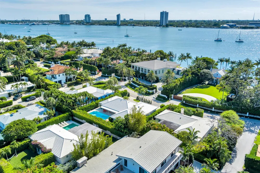 1465 Lake Way Palm Beach, FL 33480