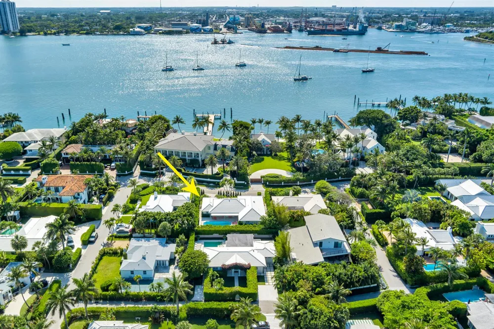 1465 Lake Way Palm Beach, FL 33480
