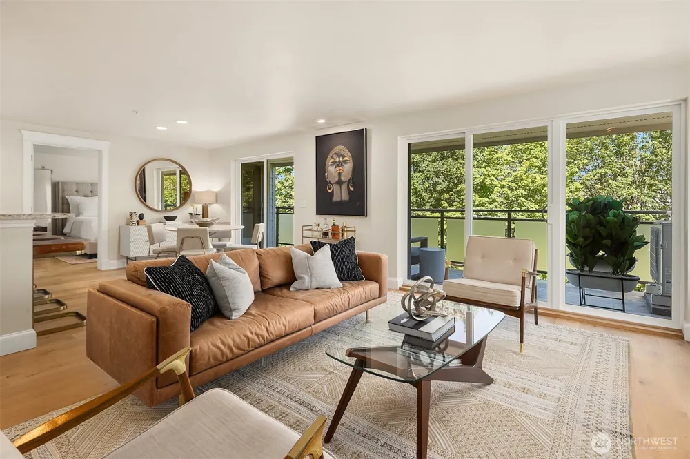 2334 Thorndyke Avenue W #301 Seattle, WA 98199