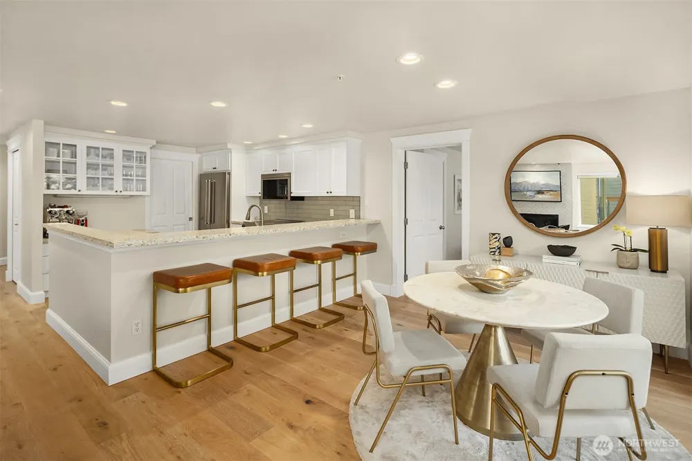 2334 Thorndyke Avenue W #301 Seattle, WA 98199