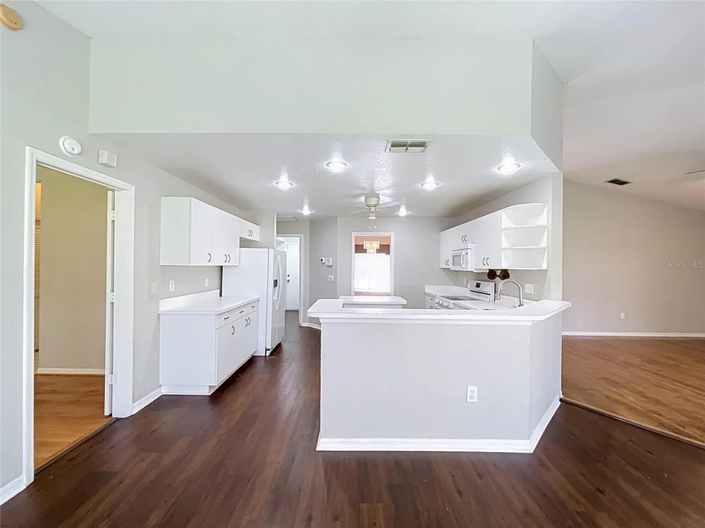 4012 THACKERY WAY Plant City, FL 33566