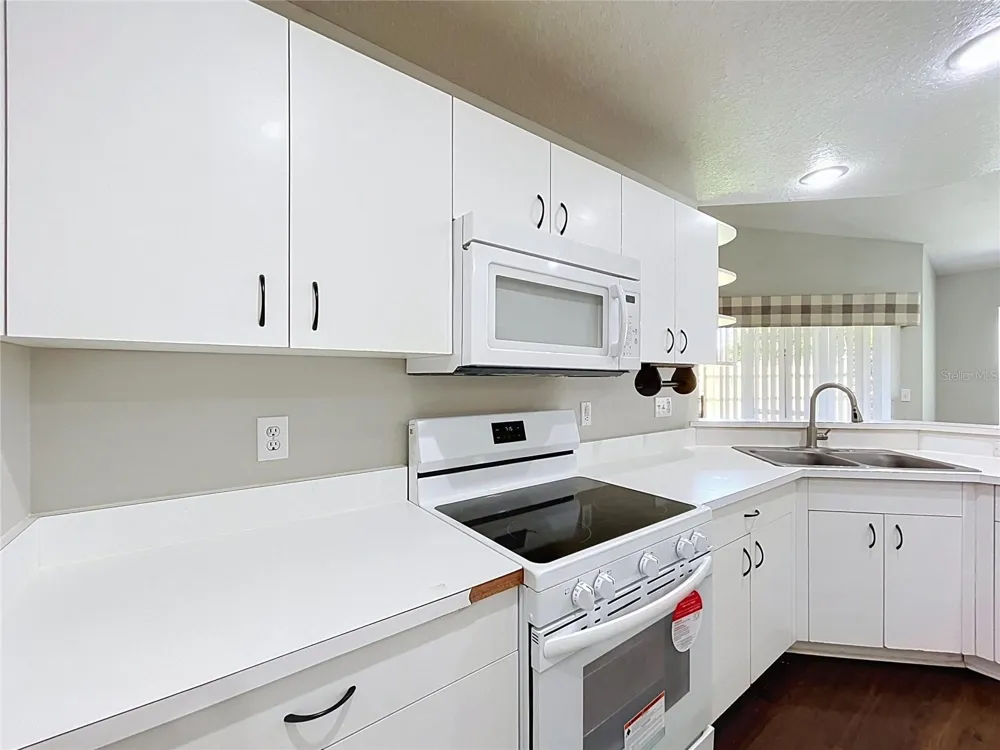 4012 THACKERY WAY Plant City, FL 33566