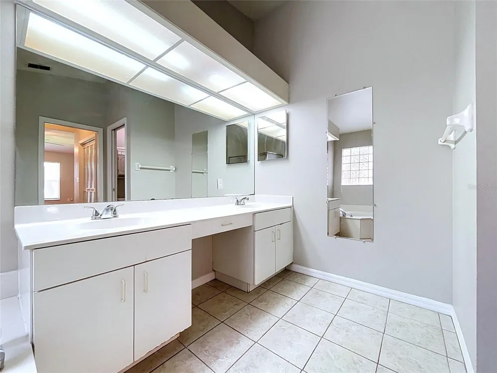 4012 THACKERY WAY Plant City, FL 33566