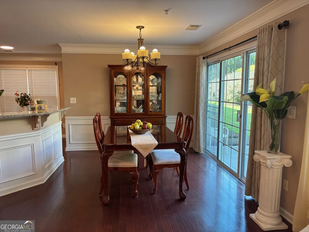 274 Balaban CIR Woodstock, GA 30188