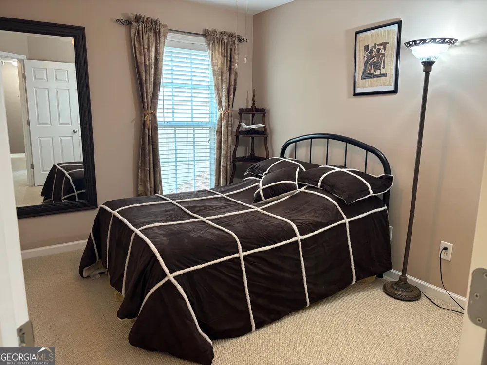 274 Balaban CIR Woodstock, GA 30188