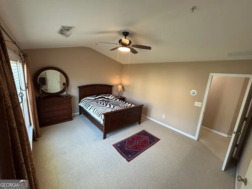274 Balaban CIR Woodstock, GA 30188