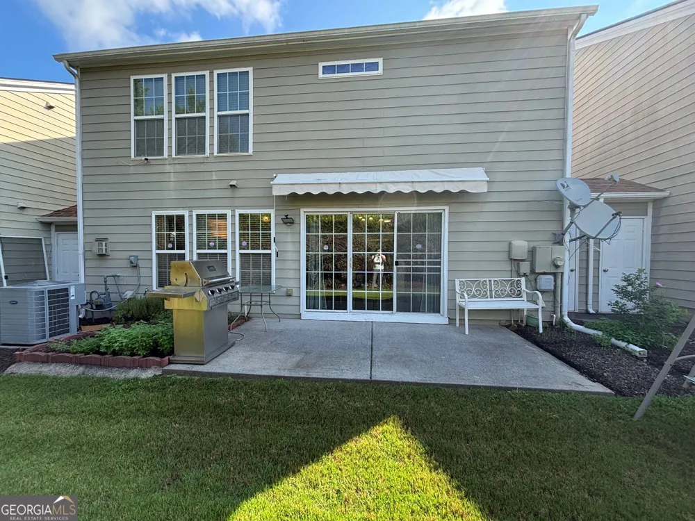274 Balaban CIR Woodstock, GA 30188