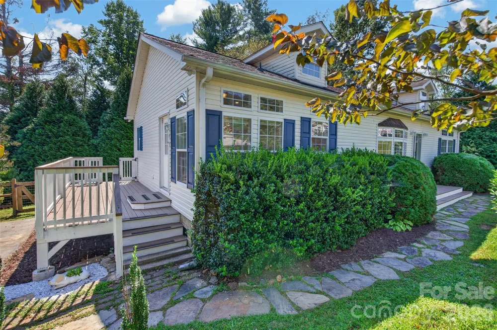 6 Enochs Way Fletcher, NC 28732
