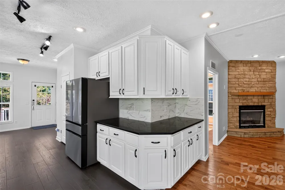 6 Enochs Way Fletcher, NC 28732