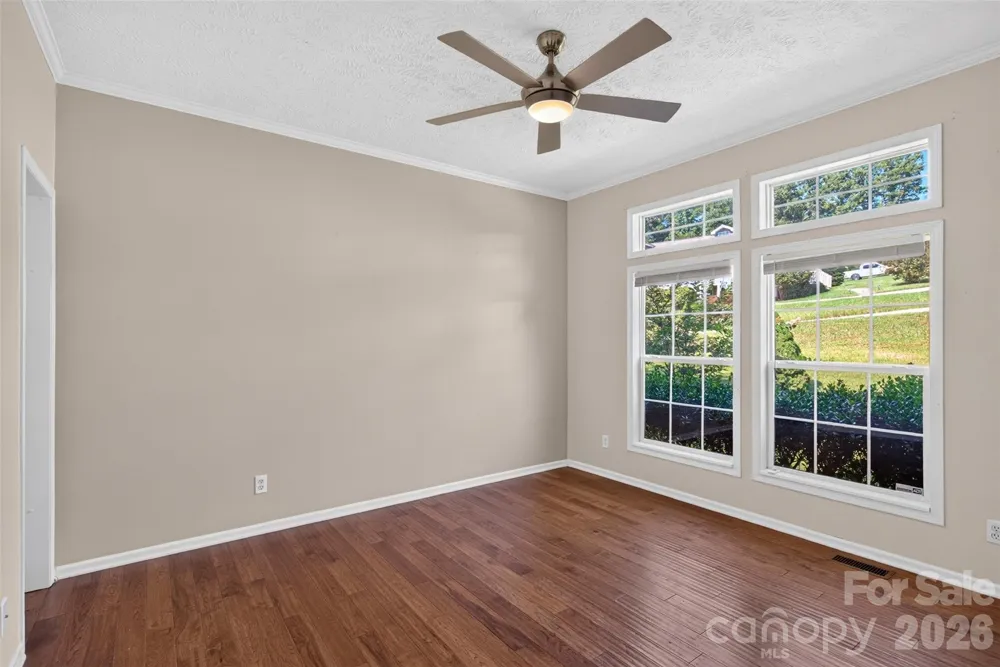 6 Enochs Way Fletcher, NC 28732