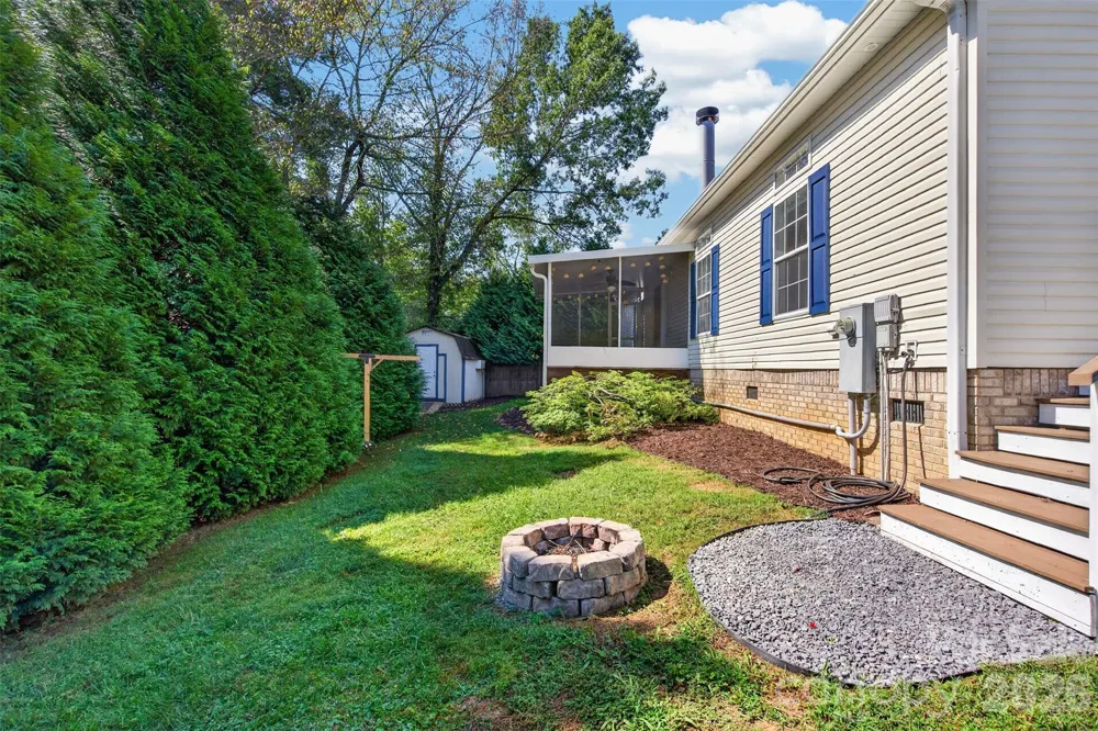 6 Enochs Way Fletcher, NC 28732