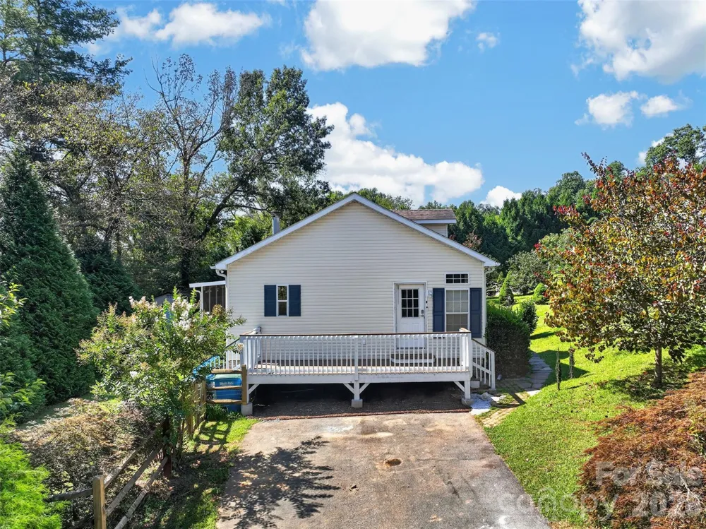 6 Enochs Way Fletcher, NC 28732