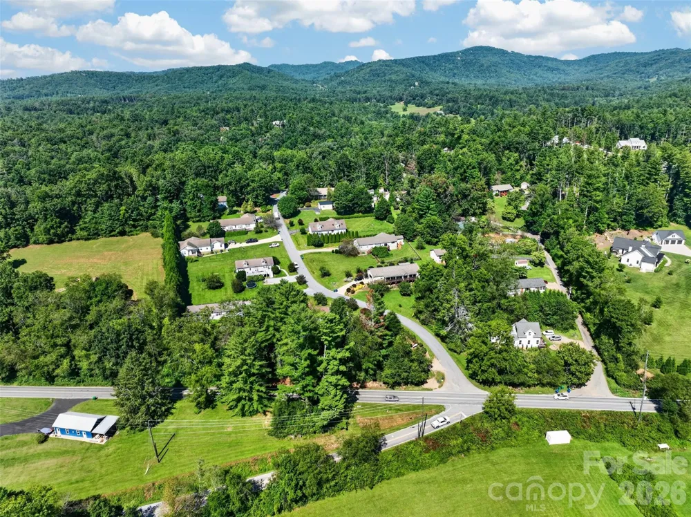 6 Enochs Way Fletcher, NC 28732