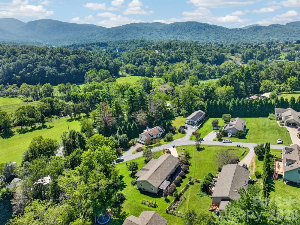 6 Enochs Way Fletcher, NC 28732