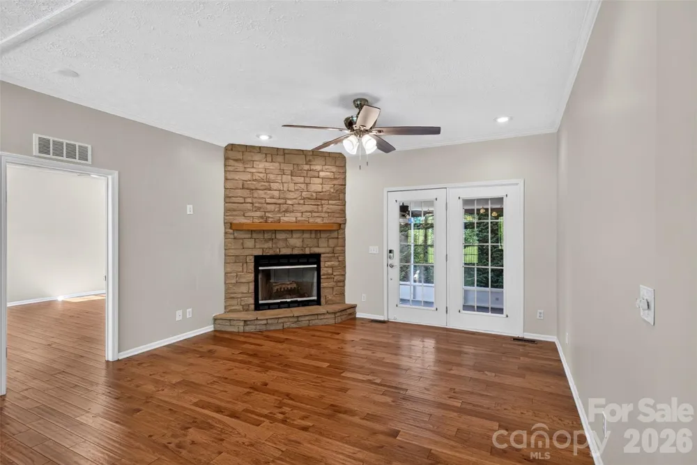 6 Enochs Way Fletcher, NC 28732