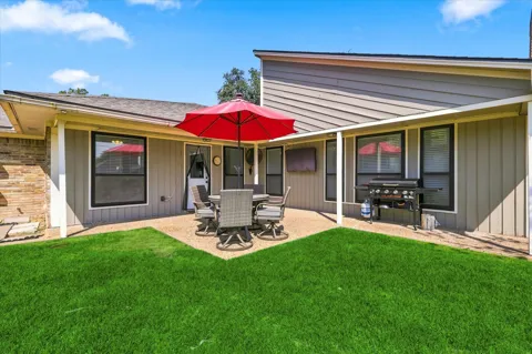 924 Thoreau Lane