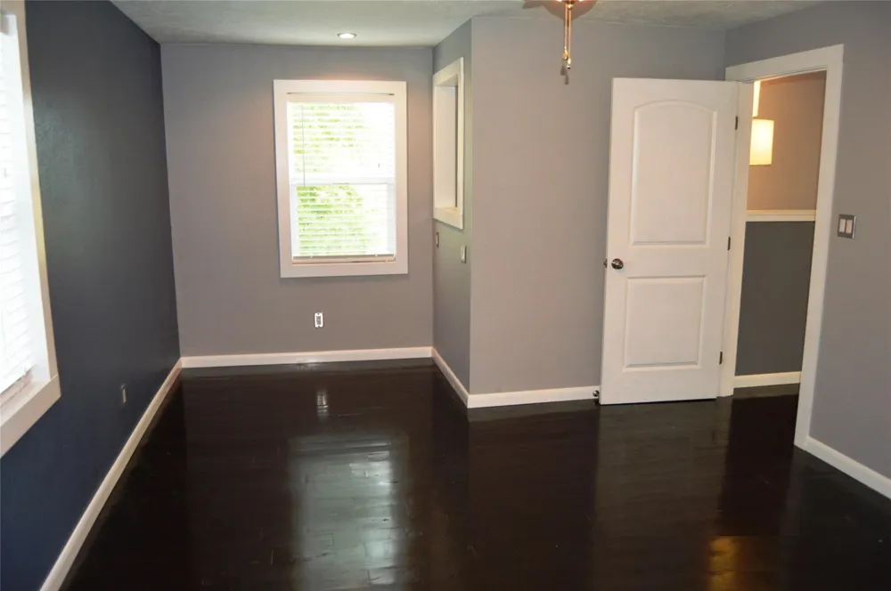 103 Elizabeth Street Cleveland, TX 77327