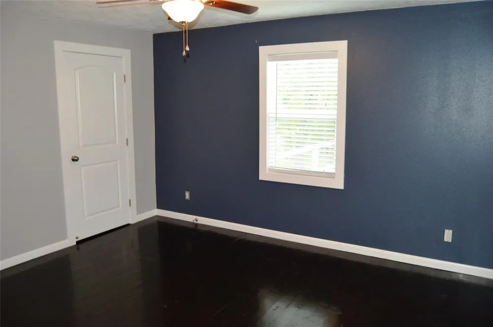 103 Elizabeth Street Cleveland, TX 77327