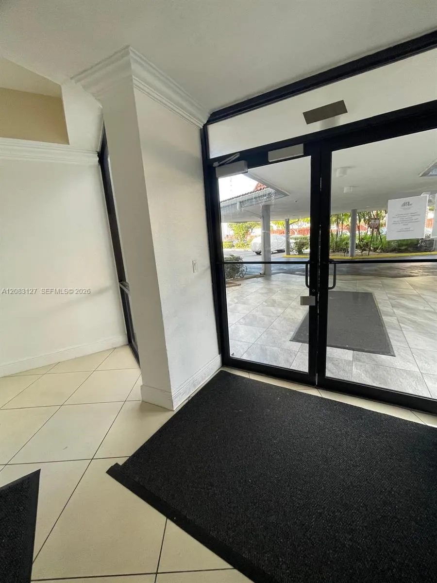 1200 NE Miami Gardens Dr #803W Miami, FL 33179