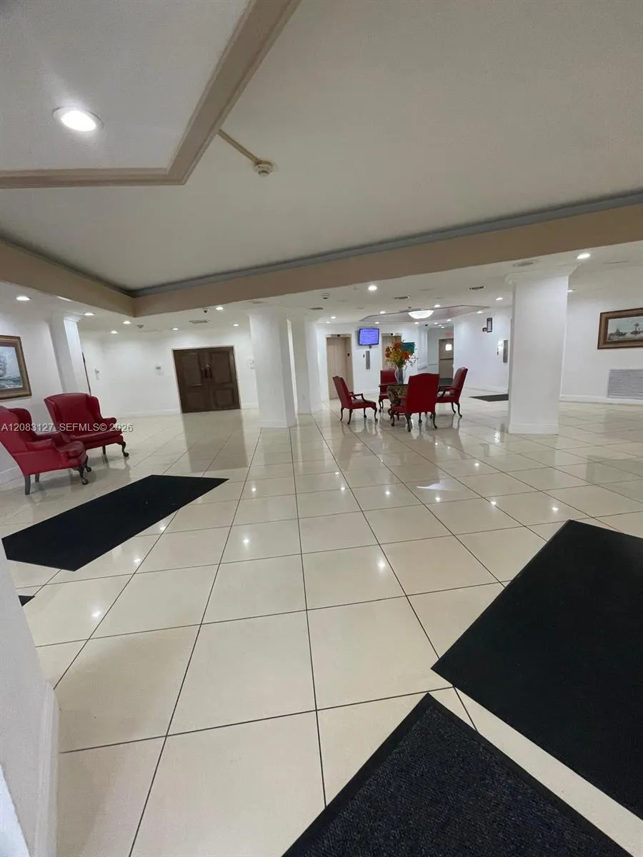 1200 NE Miami Gardens Dr #803W Miami, FL 33179