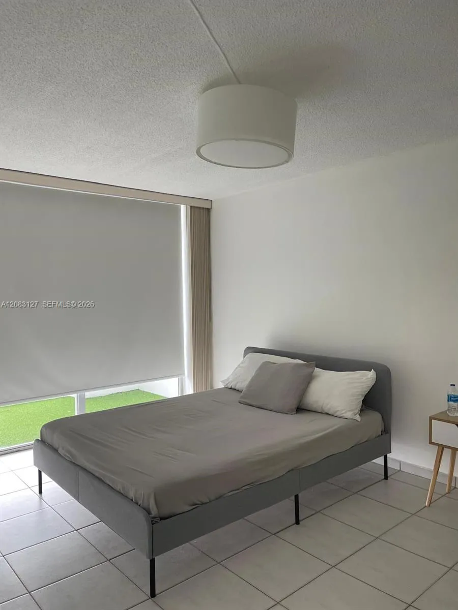 1200 NE Miami Gardens Dr #803W Miami, FL 33179