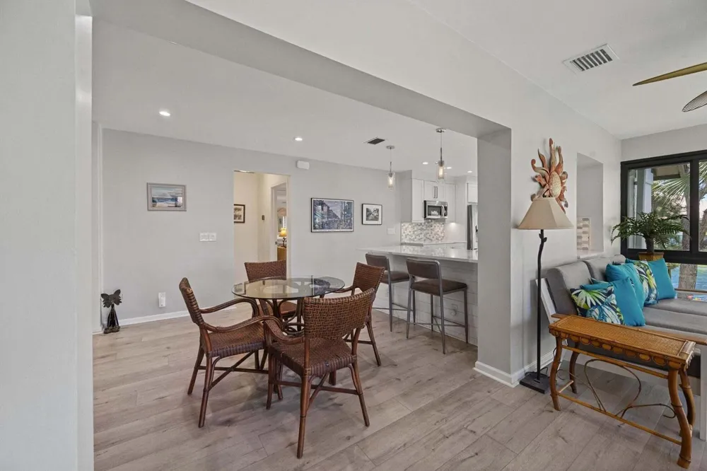 16695 TRADERS Crossing #218 Jupiter, FL 33477