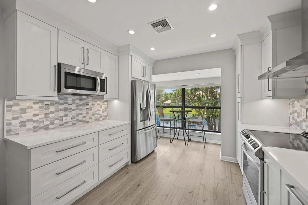 16695 TRADERS Crossing #218 Jupiter, FL 33477