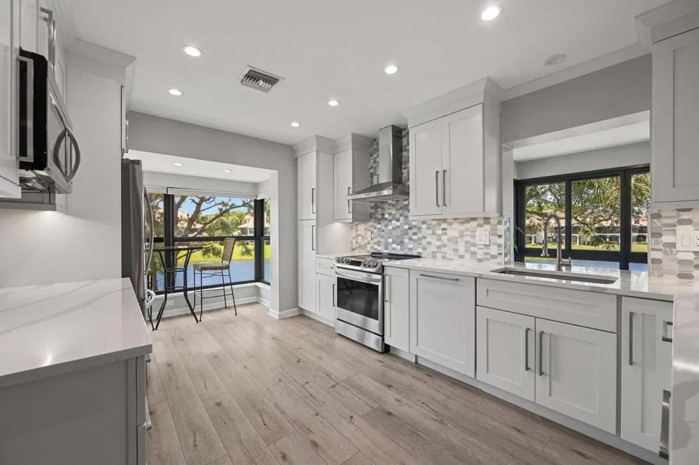 16695 TRADERS Crossing #218 Jupiter, FL 33477