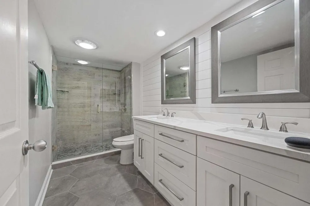 16695 TRADERS Crossing #218 Jupiter, FL 33477