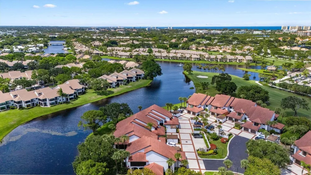 16695 TRADERS Crossing #218 Jupiter, FL 33477