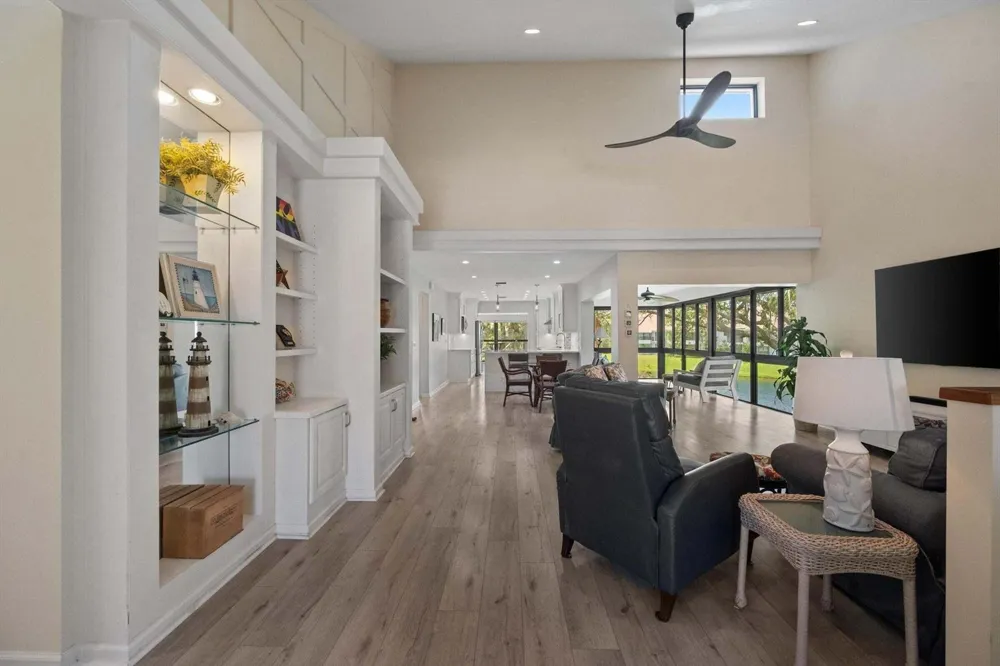 16695 TRADERS Crossing #218 Jupiter, FL 33477