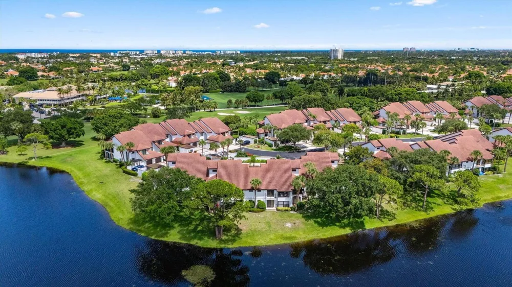 16695 TRADERS Crossing #218 Jupiter, FL 33477