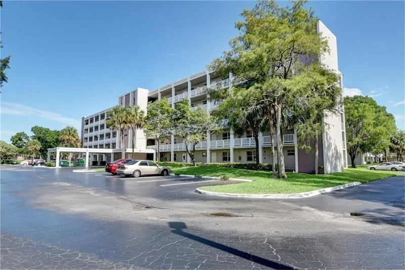 8735 RAMBLEWOOD DRIVE #212 Coral Springs, FL 33071