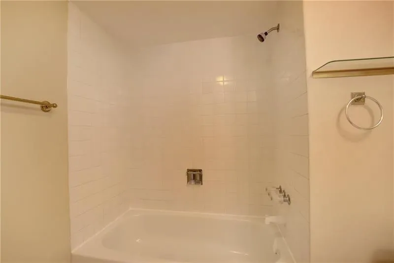 8735 RAMBLEWOOD DRIVE #212 Coral Springs, FL 33071